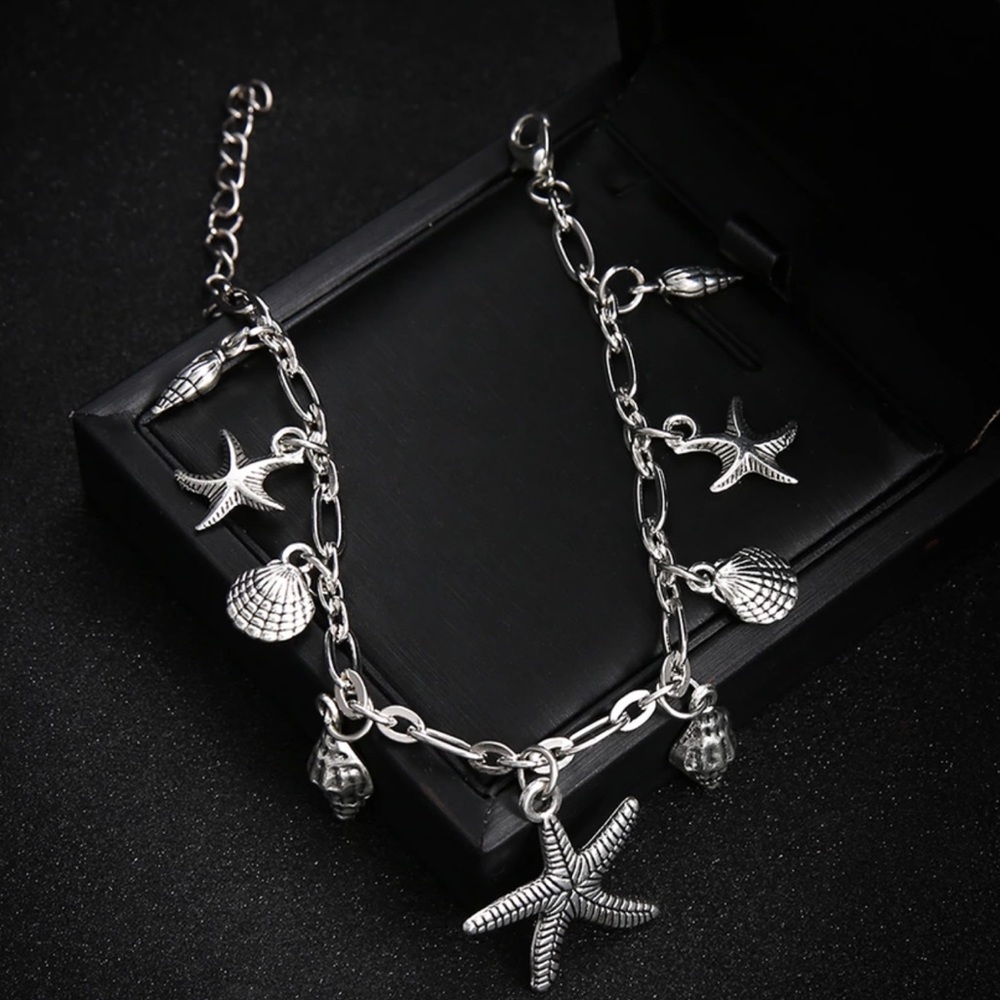 HP!🎉Starfish & Shells Silver Ankle Bracelet! - Picture 3 of 6
